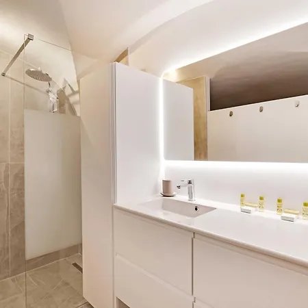 Stylish Flat In The Heart Of The City Appartamento *